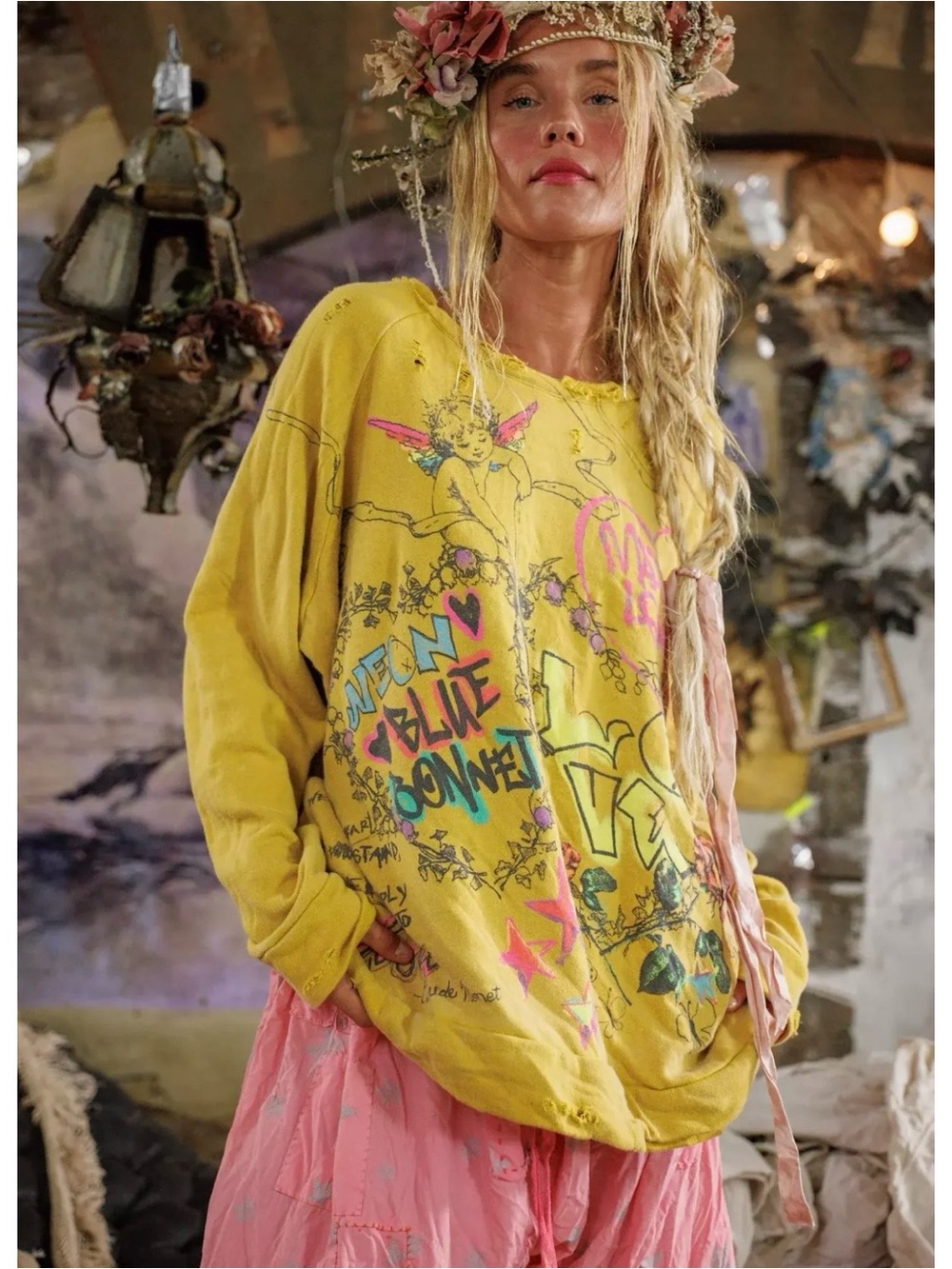 NWT Magnolia Pearl Neon Bluebonnet Richi Sweatshirt